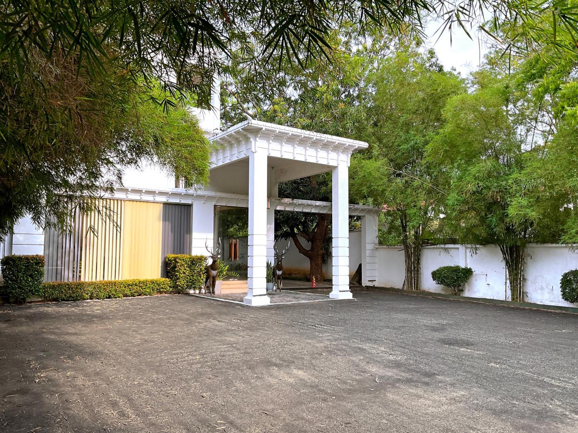 Grand Detagamuwa Hotel Kataragama Εξωτερικό φωτογραφία