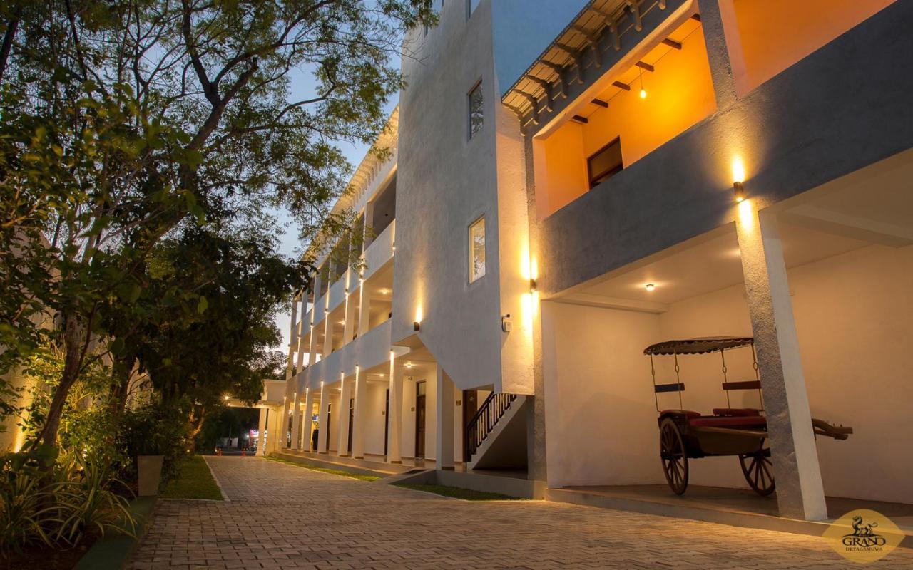 Grand Detagamuwa Hotel Kataragama Εξωτερικό φωτογραφία